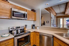 Updated 2 Br With View Of Lifts 2 Bedroom Condo - No Cleaning Fee! by 