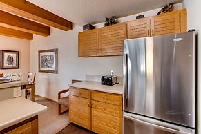 Updated 2 Br With View Of Lifts 2 Bedroom Condo - No Cleaning Fee! by 