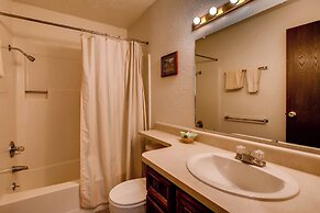 Unique, Mountain 4 Br  4 Bedroom Condo - No Cleaning Fee! by RedAwning