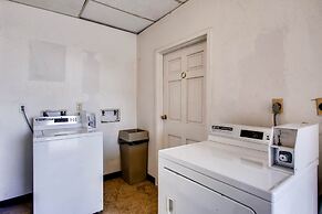 View Of Mt Crested Butte- 1 Br 1 Bedroom Condo - No Cleaning Fee! by R