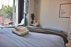 Qing Apartment Happiness