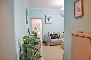 Qing Apartment Happiness