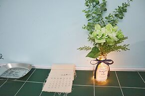 Qing Apartment Happiness