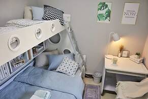 Qing Apartment Happiness