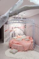 Qing Apartment Spring Heartbeat