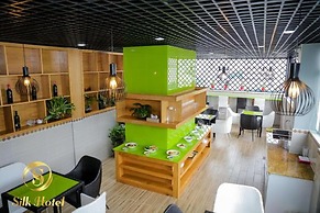 Silk Hotel