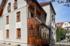 Dali ApartHotel
