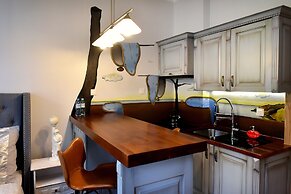 Dali ApartHotel