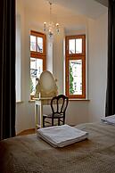 Dali ApartHotel