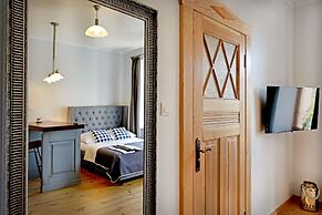 Dali ApartHotel