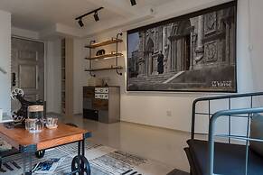 Qing Apartment Renaissance