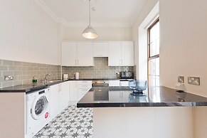 The Enya Suite - hiphipstay