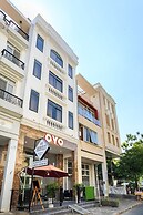 OYO 136 Aparthotel 75