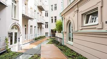 Old Town Apartment Spalena