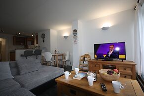 Bournemouth Holiday Let With Hot Tub & Sauna