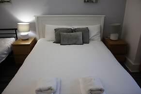 Bournemouth Holiday Let With Hot Tub & Sauna