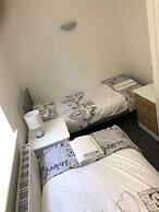 Bournemouth Holiday Let With Hot Tub & Sauna