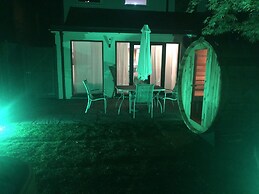 Bournemouth Holiday Let With Hot Tub & Sauna