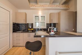 Aeolos Boutique Resort and Suites