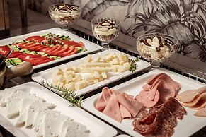 Aeolos Boutique Resort and Suites