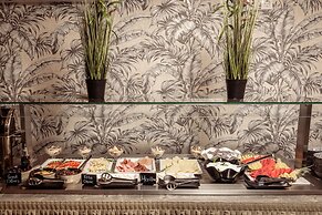 Aeolos Boutique Resort and Suites