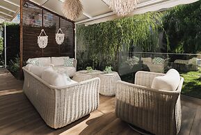 Aeolos Boutique Hotel & Suites