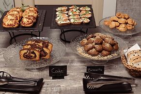 Aeolos Boutique Resort and Suites