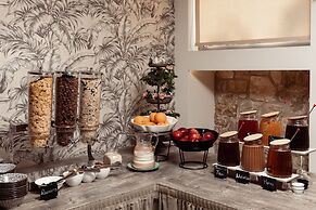 Aeolos Boutique Resort and Suites