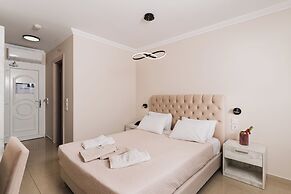 Aeolos Boutique Hotel & Suites