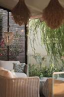 Aeolos Boutique Hotel & Suites