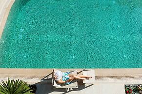 Pefki Deluxe Residences