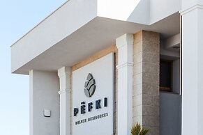 Pefki Deluxe Residences