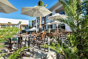 Pefki Deluxe Residences