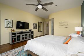 Casa Winfield 3 Bedroom Home by RedAwning