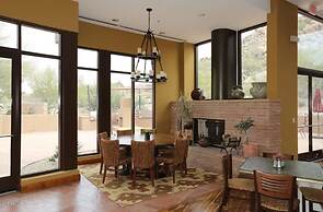 Casa Winfield 3 Bedroom Home by RedAwning