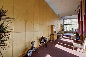 Casa Winfield 3 Bedroom Home by RedAwning