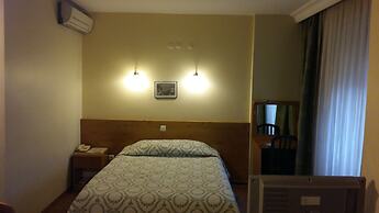 Onder Otel