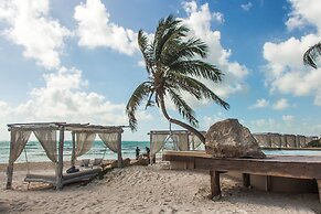 Hotel Roc Luxe Tulum - Adults Only