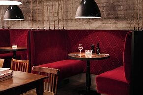 Ruby Leni Hotel Dusseldorf