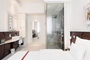 Ruby Leni Hotel Dusseldorf