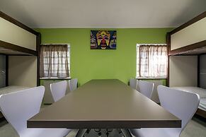 Ostriv Hostel