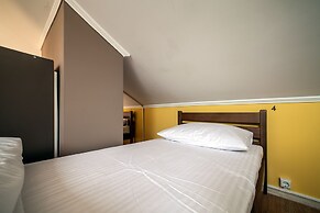 Ostriv Hostel