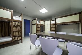Ostriv Hostel