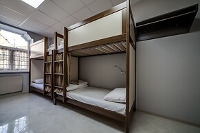 Ostriv Hostel