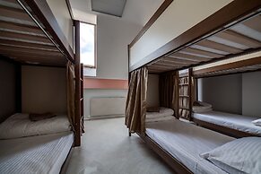 Ostriv Hostel