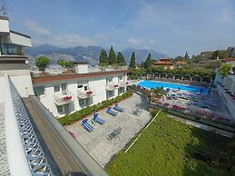 Hotel Excelsior Bay