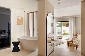 Anfitrión Villas & Suites