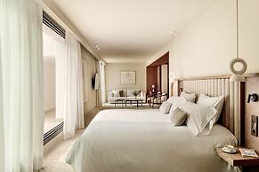 Anfitrión Villas & Suites