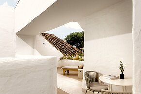 Anfitrión Villas & Suites