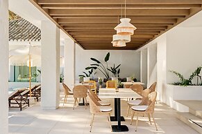 Anfitrión Villas & Suites